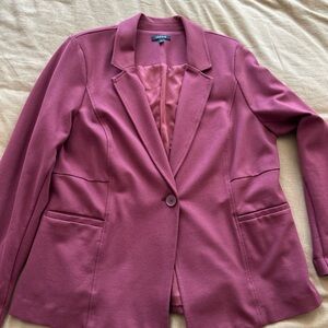 EUC Torrid Women's Plus Sz 2 (2X) Maroon Ponte Blazer Stretch